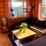 Ferienhaus Bergen/sotra: Sea Cabin. Spa. Fishing. Boat Haganes