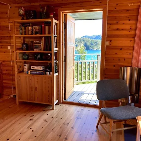 Bergen/sotra: Sea Cabin. Spa. Fishing. Boat Дом отдыха *