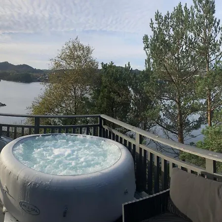 Dom wakacyjny Bergen/sotra: Sea Cabin. Spa. Fishing. Boat *