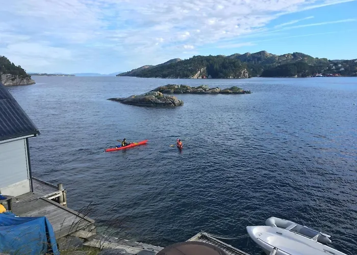 Bergen/sotra: Sea Cabin. Spa. Fishing. Boat *