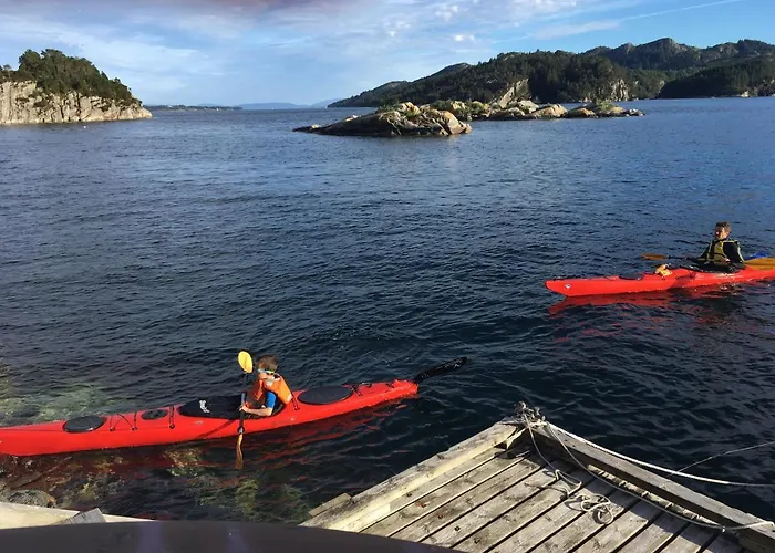 Bergen/sotra: Sea Cabin. Spa. Fishing. Boat *
