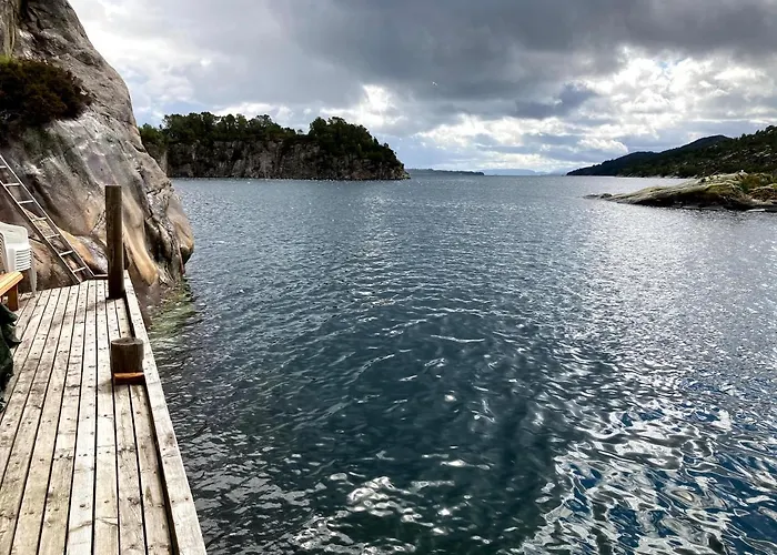 Ferienhaus Bergen/sotra: Sea Cabin. Spa. Fishing. Boat