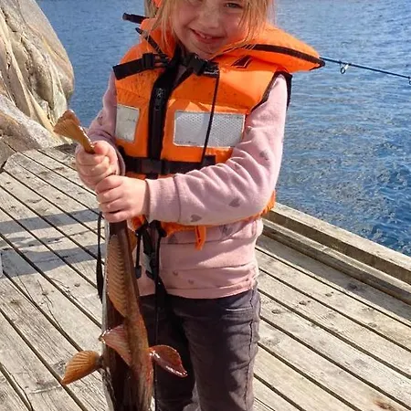 בית נופש Bergen/sotra: Sea Cabin. Spa. Fishing. Boat