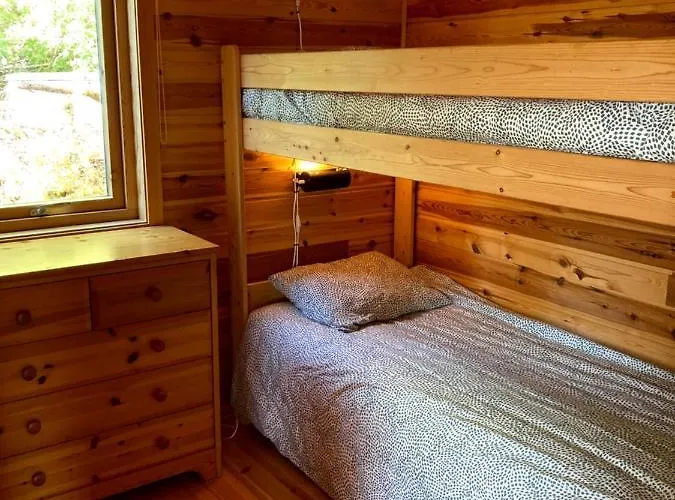 Bergen/sotra: Sea Cabin. Spa. Fishing. Boat Haganes